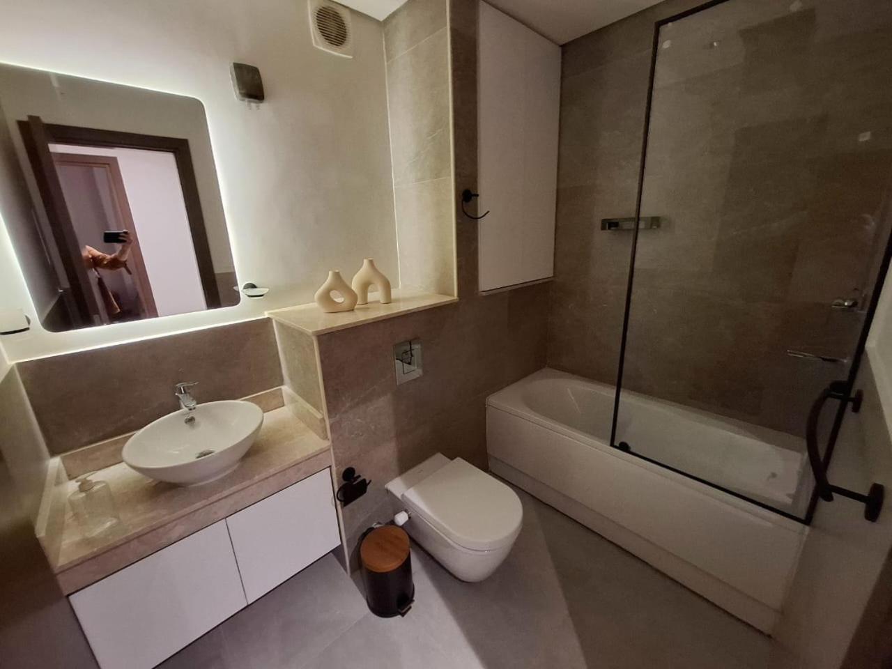 Mynt Stay Zed West Residence 2 Bedroom E1E213 Sheikh Zayed City Exteriör bild